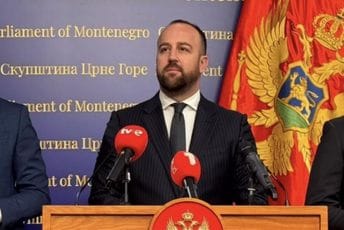 Nikolić: Izmjene Ustava ne odvajati od ukupnog političkog dijaloga, čekamo odgovor vlasti na platformu opozicije