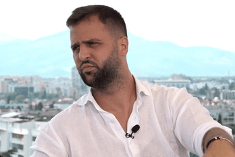 Crvenko: Osobu koja izgubi svijest zbog vrućine stavite na bok i odmah pozovite Hitnu pomoć