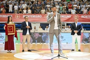 Vučević u suzama: Uvijek mi je bila čast da igram za svoju zemlju