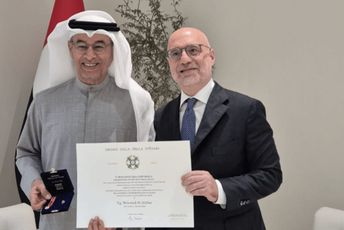 Mohamed Alabar odlikovan titulom viteza Reda zvijezde Italije Mohamed Alabar odlikovan titulom viteza Reda zvijezde Italije
