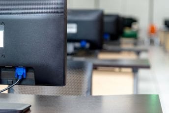 Počela isporuka nove računarske opreme: Računari, televizori i štampači stižu u škole širom Crne Gore Počela isporuka nove računarske opreme: Računari, televizori i štampači stižu u škole širom Crne Gore
