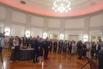 U Zagrebu svečano obilježen 13. jul i otvorena izložba Državnog arhiva o crnogorskoj diplomatiji U Zagrebu svečano obilježen 13. jul i otvorena izložba Državnog arhiva o crnogorskoj diplomatiji