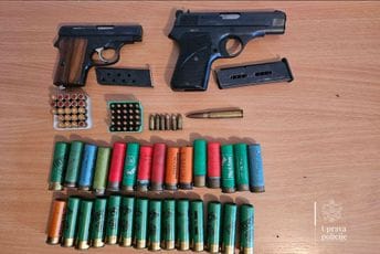 Pojačane aktivnosti policije u Nikšiću: Oduzeto oružje i municija