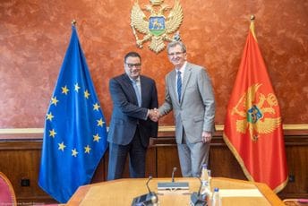 Camaj sa odlazećim ambasadorom Egipata: Susreti na najvišem nivou mogu predstavljati važnu prekretnicu u daljem razvoju međusobne saradnje Camaj sa odlazećim ambasadorom Egipata: Susreti na najvišem nivou mogu predstavljati važnu prekretnicu u daljem razvoju međusobne saradnje