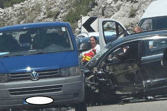 Sudar više vozila na putu Podgorica - Nikšić