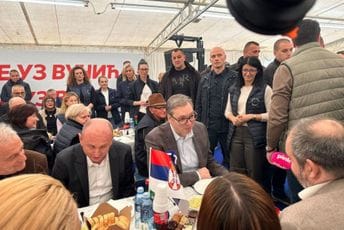 Kupus, laži i video trake