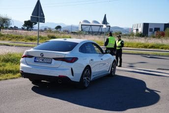 Pojačane kontrole tokom prazničnih dana: Policija najavila angažovanje presretača i stroži nadzor saobraćaja