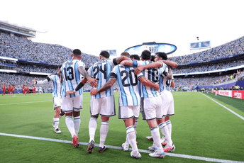 Argentina sa igračem više u produžecima eliminisala Švajcarsku (VIDEO)