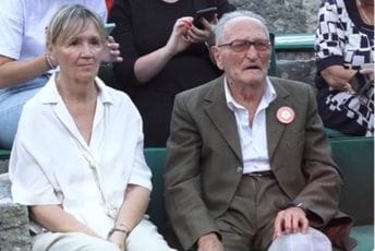 (VIDEO) Cetinjski aplauz za Petra Perišića, posljednjeg živog učesnika Trinaestojulskog ustanka (VIDEO) Cetinjski aplauz za Petra Perišića, posljednjeg živog učesnika Trinaestojulskog ustanka