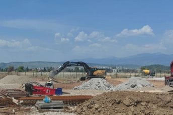 Vulikić: U toku izgradnja prvog kolumbarijuma u Podgorici, krajem jula završetak novih grobnica