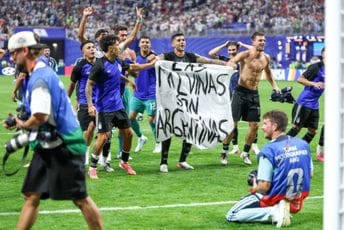 Engleze razbješnjela poruka koju su nosili argentinski igrači tokom proslave pobjede