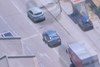 Policija u Baru dronovima snima vozače koji vrše prekršaje, uhapšena dva mladića