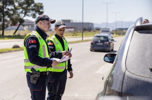 Na putu PG - DG lišena slobode operativno interesantna lica: Jedan vozio drogiran, drugi odbio testiranje na narkotike
