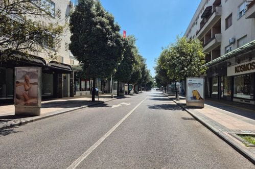 Nigdje žive duše: Pogledajte kako je u centru Podgorice na plus 39 (FOTO)
