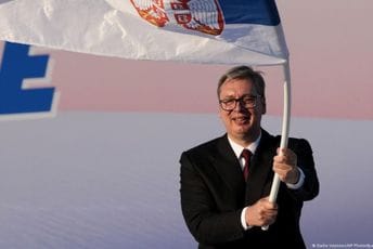 Vučić pisao Ruteu: Traži da KFOR zaustavi "teror nad Srbima" na Kosovu i otvaranje mosta na Ibru Vučić pisao Ruteu: Traži da KFOR zaustavi "teror nad Srbima" na Kosovu i otvaranje mosta na Ibru