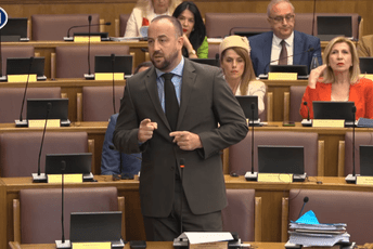 Nikolić: Poskupljenje goriva za 23 centa u dvije sedmice nije tržišna nužnost već odluka da se ne zaštiti standard građana