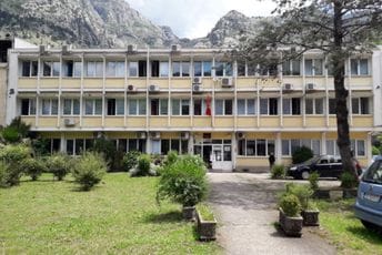 Pred Osnovnim sudom Kotor završne riječi Ramaju i grupi zakazane za 23. jul Pred Osnovnim sudom Kotor završne riječi Ramaju i grupi zakazane za 23. jul