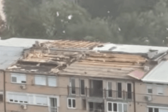 Jako nevrijeme i u Sjevernoj Makedoniji: Letjeli krovovi, oluja čupala drveće (VIDEO) Jako nevrijeme i u Sjevernoj Makedoniji: Letjeli krovovi, oluja čupala drveće (VIDEO)