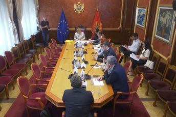 Ništa od izbora predsjednika i četiri člana CIK: Komisija zatražila izmjene zakona Ništa od izbora predsjednika i četiri člana CIK: Komisija zatražila izmjene zakona