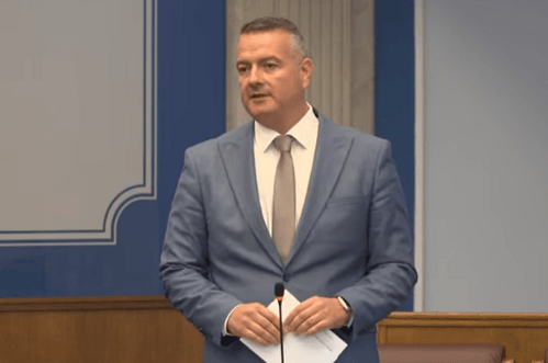 Vuksanović: Zna li Milatović da je Vukovar sravnjen sa zemljom i da su tenkovi sa cvijećem praćeni iz Srbije?