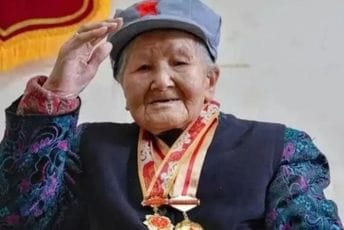 Preminula posljednja učesnica Dugog marša: Heroina kineske revolucije Vang Ćuanjing živjela je 105 godina Preminula posljednja učesnica Dugog marša: Heroina kineske revolucije Vang Ćuanjing živjela je 105 godina