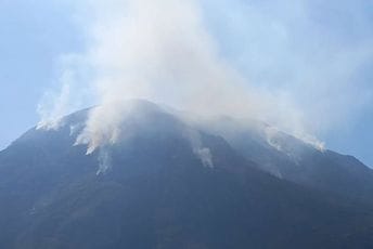 Bar: Antonov drugi dan iz vazduha gasi požar na Lisinju