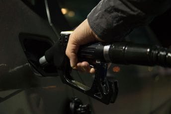 Otvor za gorivo nije uvijek na istoj strani automobila: Za to postoji nekoliko razloga