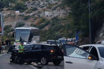 Saobraćaj u prekidu: Duge kolone u okolini Budve, uzrok je saobraćajna nezgoda