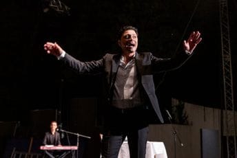 Marko Janketić u Baru otvorio dušu: Predstavom „Mrki, nisam ti ispričao“ nastavio razgovor koji je prekinula smrt oca