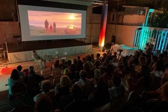 Završen prvi Tivat Film Wave: Nagrada pripala Vinku Brešanu i Sandri Botici Brešan Završen prvi Tivat Film Wave: Nagrada pripala Vinku Brešanu i Sandri Botici Brešan