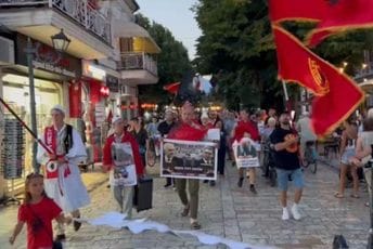 Ne žele konzulat Srbije u tom gradu: Održan protest u Skadru Ne žele konzulat Srbije u tom gradu: Održan protest u Skadru