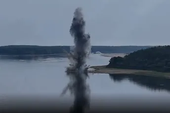 Rumuni eksplozijom promijenili tok Dunava kako bi ohladili nuklearku Rumuni eksplozijom promijenili tok Dunava kako bi ohladili nuklearku