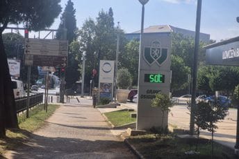 Danas zvanično izmjereno 40 stepeni, ulični displeji pokazuju i 50