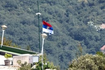 Predsjednik Opštine Konavle: Na teritoriji Crne Gore danas istaknuta srpska zastava