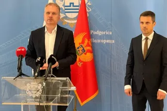 Prijavili imovinu: Kolike su plate, ušteđevina i imovina Mujovića i Perića