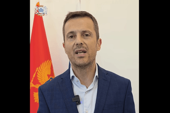 Mujović: Naš cilj nije kažnjavanje, već uređenija, bezbjednija i odgovornija Podgorica Mujović: Naš cilj nije kažnjavanje, već uređenija, bezbjednija i odgovornija Podgorica
