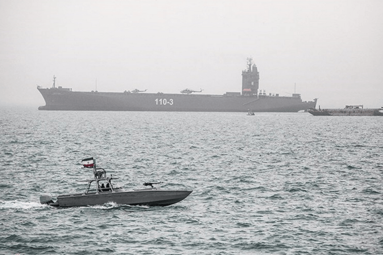 Amerikanci ispalili rakete ka brodu koji je pokušao da probije blokadu iranskih luka