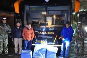 Čak 86 kilograma marihuane pronađeno u autobus koji je trebalo da prevozi fudbalere poznatog kluba Čak 86 kilograma marihuane pronađeno u autobus koji je trebalo da prevozi fudbalere poznatog kluba