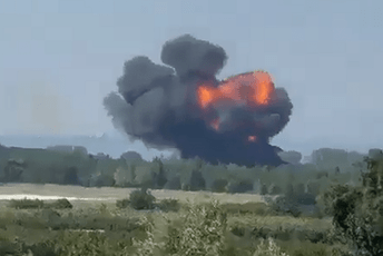 Turska: Srušio se avion F-16, pilot iskočio na vrijeme (VIDEO) Turska: Srušio se avion F-16, pilot iskočio na vrijeme (VIDEO)
