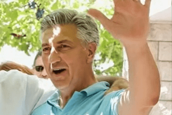 (VIDEO) Andrej Plenković u nesvakidašnjem izdanju: Zapjevao Oliverov hit (VIDEO) Andrej Plenković u nesvakidašnjem izdanju: Zapjevao Oliverov hit
