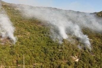 Buknuo novi požar na području Nikšića: Zatvoren put prema Vilusima
