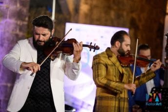 KotorArt uspješno zaokružio četvrt vijeka postojanja: Koncertom Janoška ansambla zatvoreno 25 izdanje festival
