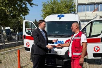 Hitna pomoć Zeta dobila novo sanitetsko vozilo