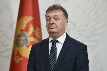 Aleksić: Preispitati antisrpske formulacije u udžbeniku iz 2008, trend nastaviti i sa drugim predmetima