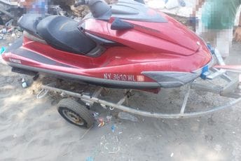 Ulcinjska policija oduzela marihuanu, kokain, motocikl i osam vodenih skutera