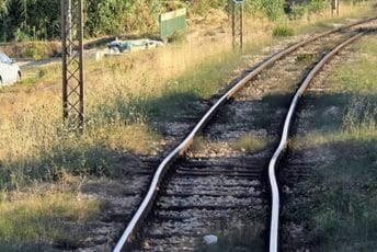 "Sunčana krivina" ugrožava bezbjednost vozova na ulazu u Bar