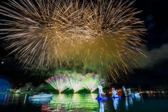 Bokeška noć ponovo oduševila: More zasijalo u ritmu mašte, tradicije i kotorskih meštara Bokeška noć ponovo oduševila: More zasijalo u ritmu mašte, tradicije i kotorskih meštara