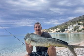 Mahi-mahi ulovljena u Kručima: Peraje ga podsjetilo na ajkulu, krenula je kao torpedo ka plićaku