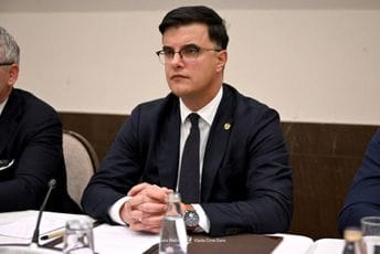 Šaranović: Požari aktivni na više lokacija, ali pod kontrolom Šaranović: Požari aktivni na više lokacija, ali pod kontrolom