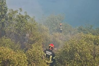 (VIDEO) Herceg Novom prijeti novi požar, u Nikšiću gori na više lokacija, na Bogetićima se vatra približava kućama